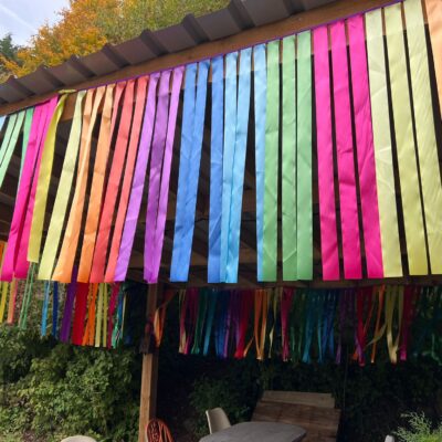 ribbon rainbow XL hanging